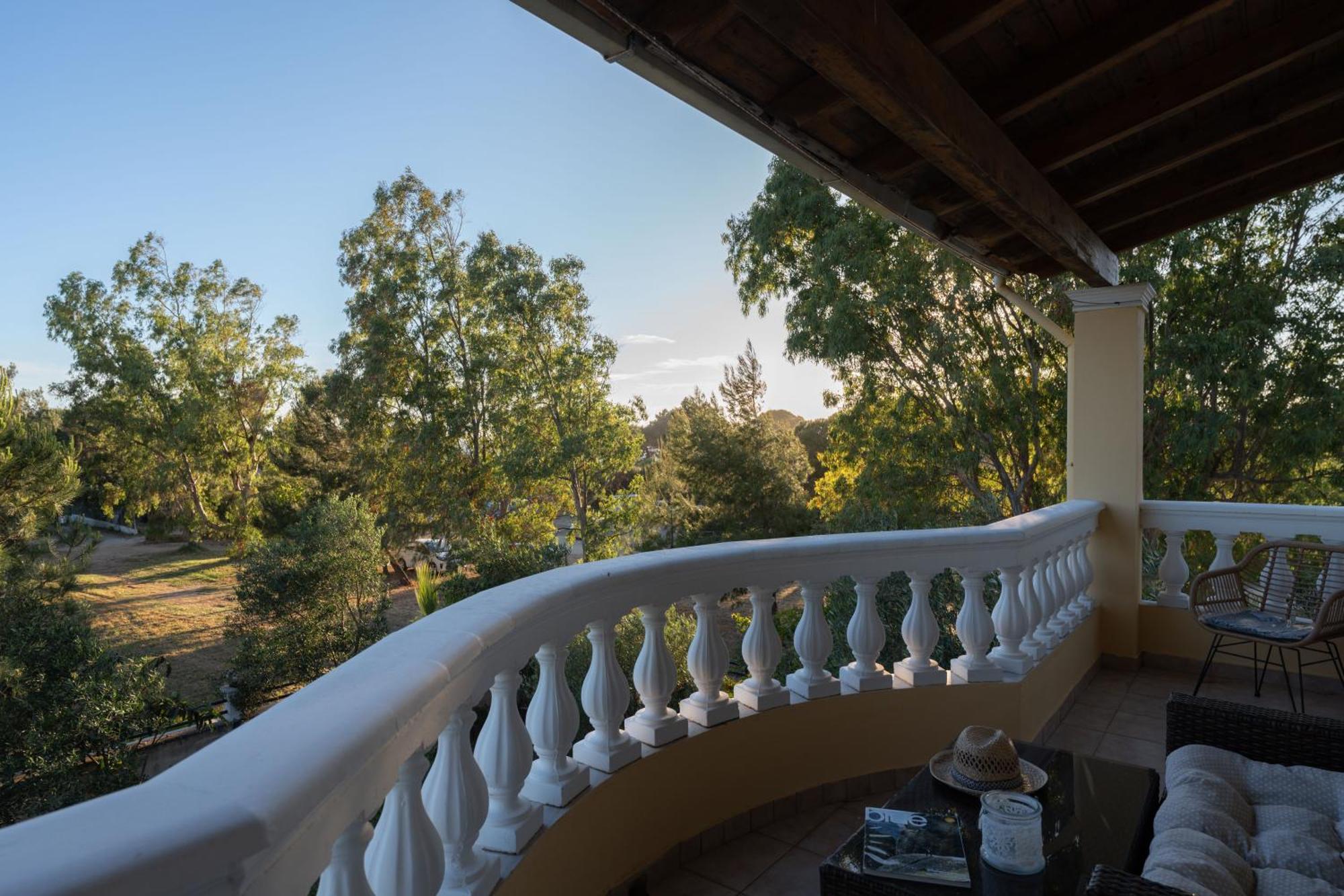 Stefanias Appartments Agios Matthaios  Exterior photo